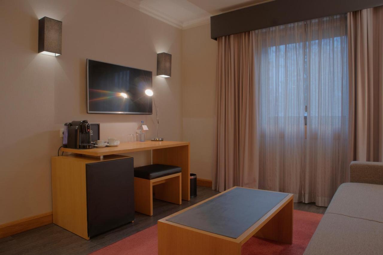 Sana Reno Hotel Лиссабон Номер фото