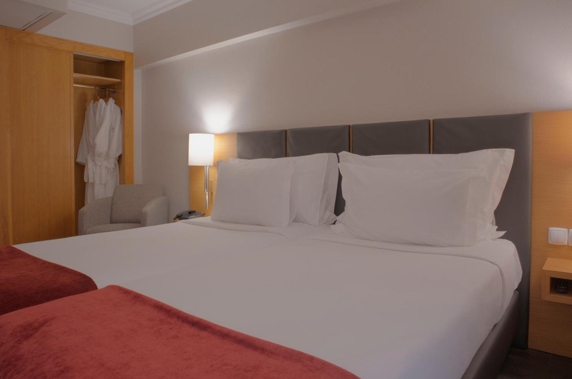 Sana Reno Hotel Лиссабон Номер фото